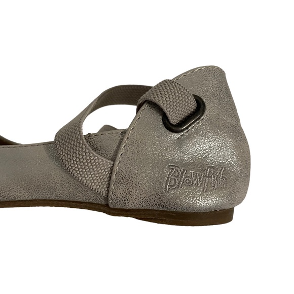 Blowfish Malibu Pixi Metallic Silver Ballet Flats w/ Cross Ankle Straps Size 2 - Picture 4 of 6